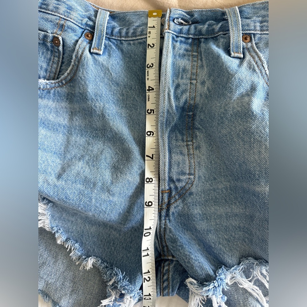 Levi’s 501 Jean Cutoff Shorts 100% Cotton Blue, Size 32 - Picture 9 of 14